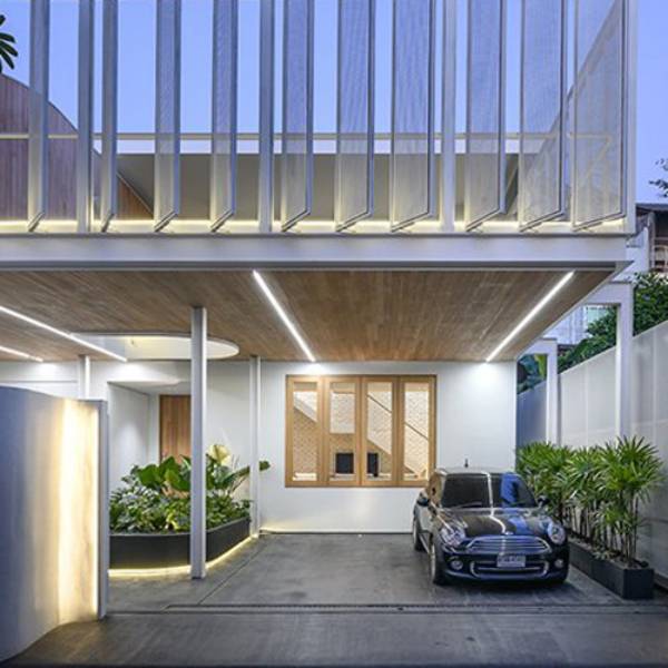 งานต่อเติมที่จอดรถหน้าบ้าน