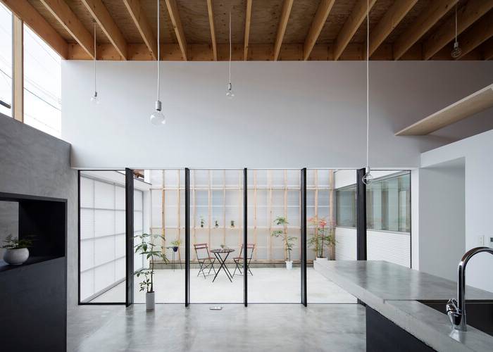 ผลงานต่อเติมห้องนั่งเล่นข้างตัวบ้าน